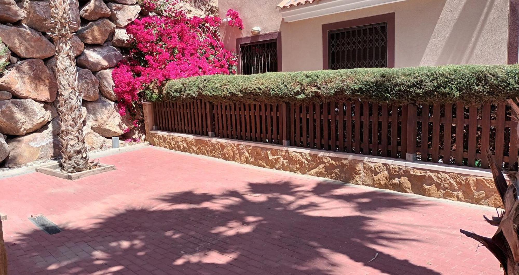 Apartamento Tranquilo Cerca De Buena Piscina Y Con Buen Aire Acondicionado Aguilas Bagian luar foto