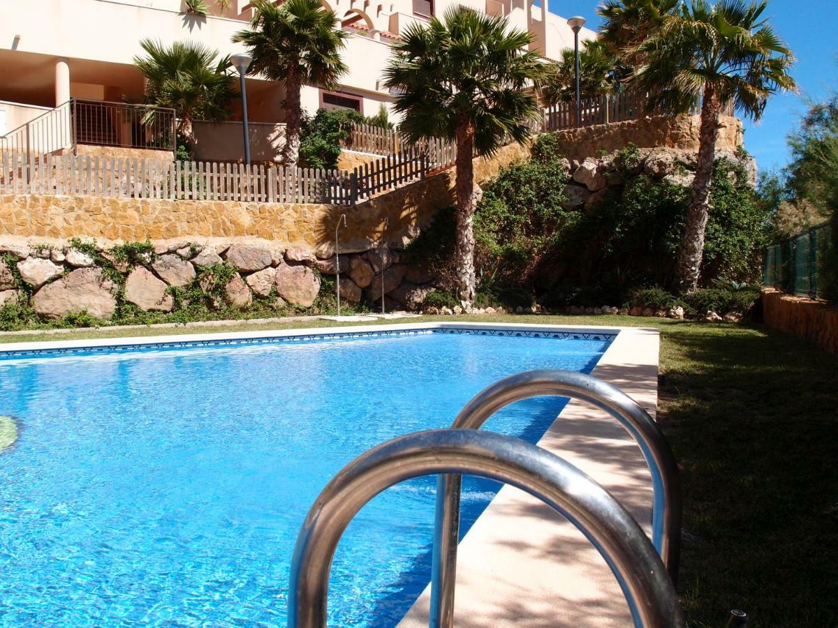 Apartamento Tranquilo Cerca De Buena Piscina Y Con Buen Aire Acondicionado Aguilas Bagian luar foto