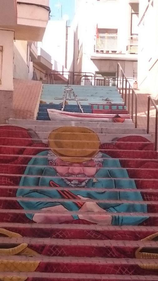 Apartamento Tranquilo Cerca De Buena Piscina Y Con Buen Aire Acondicionado Aguilas Bagian luar foto