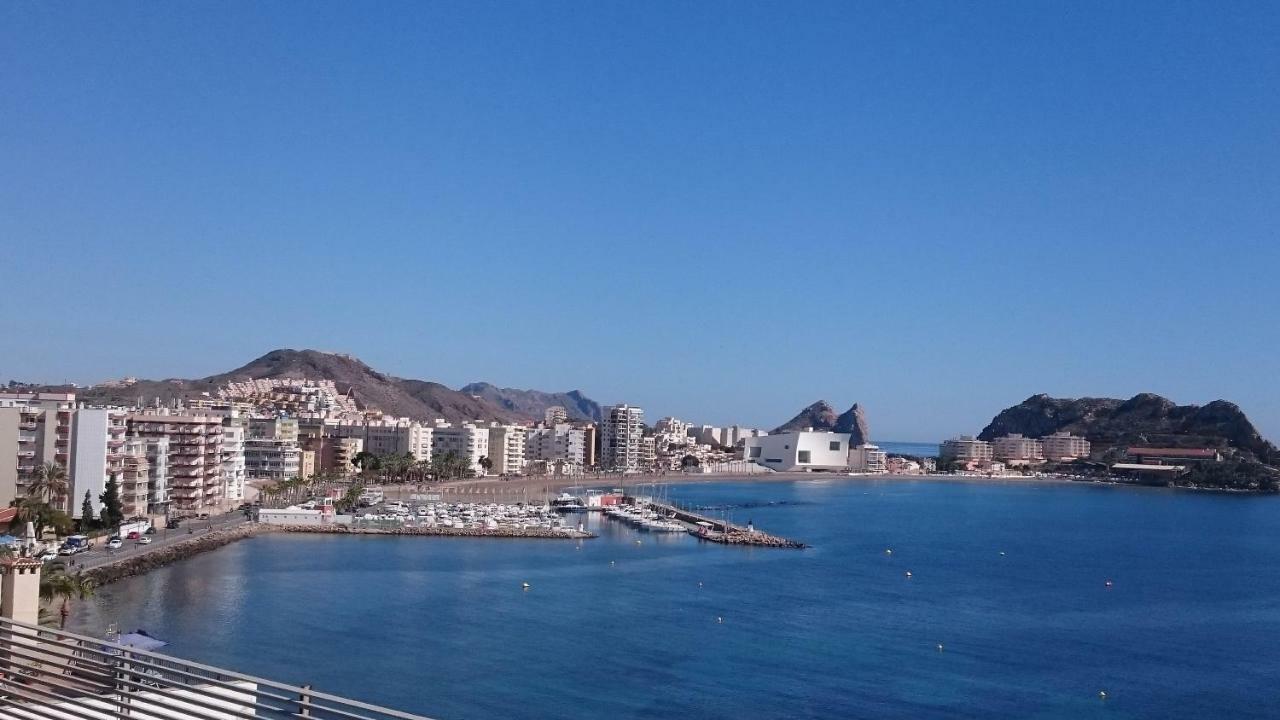Apartamento Tranquilo Cerca De Buena Piscina Y Con Buen Aire Acondicionado Aguilas Bagian luar foto