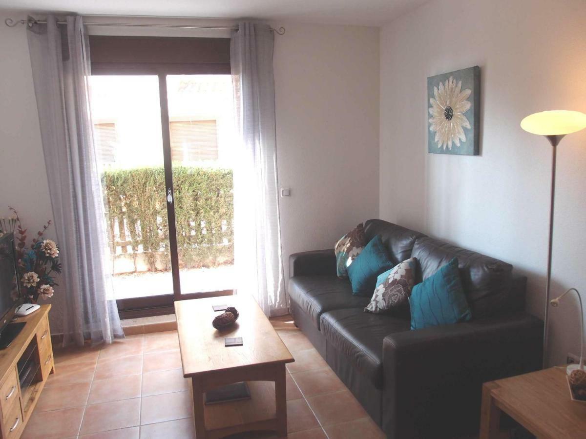 Apartamento Tranquilo Cerca De Buena Piscina Y Con Buen Aire Acondicionado Aguilas Bagian luar foto